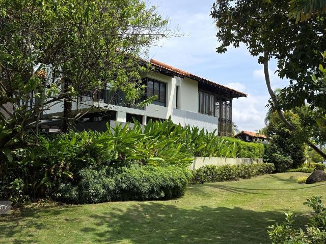 Detached House for sale