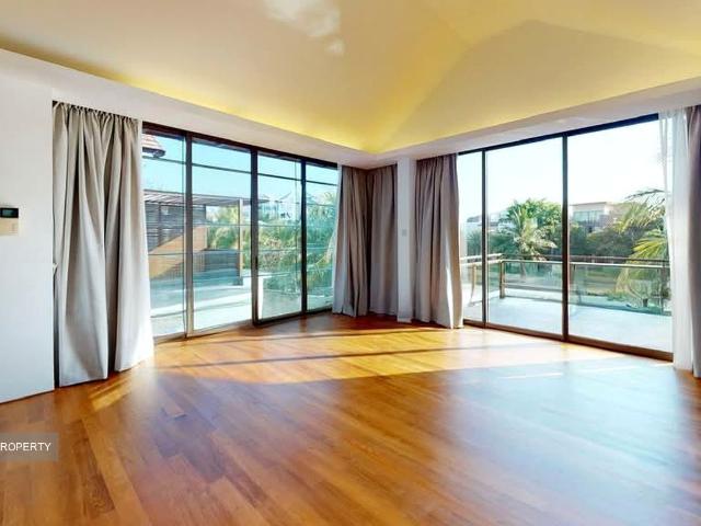 Detached House for sale