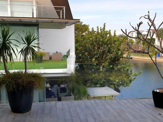 Detached House for sale