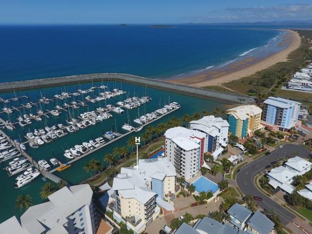 Apartment for sale in Mackay Harbour