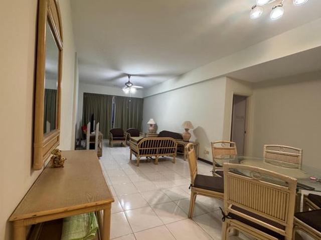 Condominium for sale in Malaka