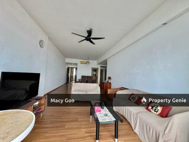 Condominium for sale in Malaka
