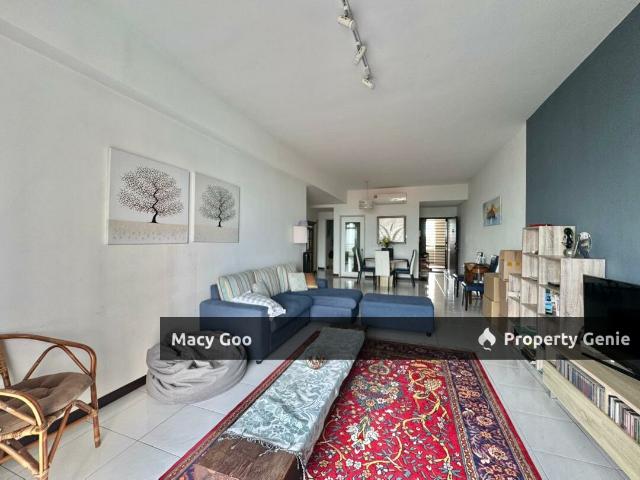 Condominium for sale in Malaka