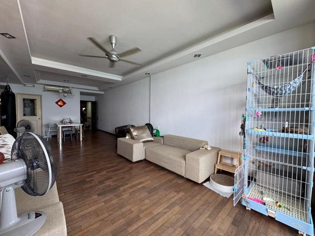 Condominium for sale in Malaka