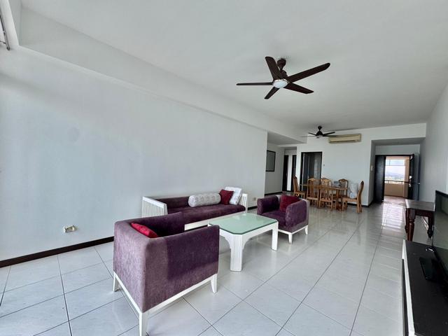 Condominium for rent in Malaka