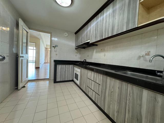 Condominium for sale in Malaka