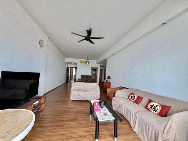 Condominium for sale in Malaka