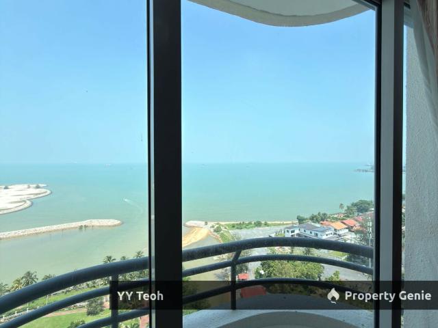 Condominium for sale in Malaka