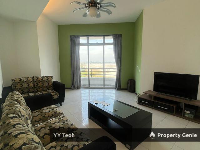 Condominium for sale in Malaka