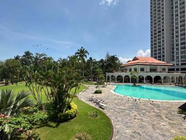 Condominium for sale in Malaka