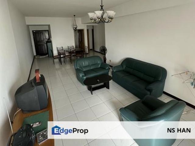 Condominium for sale in Malaka