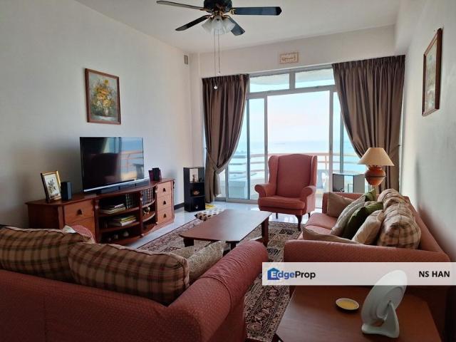 Condominium for sale in Malaka