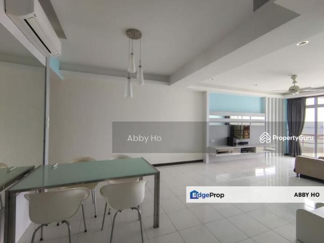 Condominium for sale in Malaka