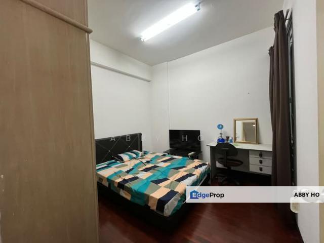 Condominium for rent in Malaka