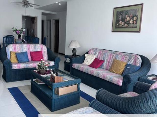 Condominium for sale in Malaka