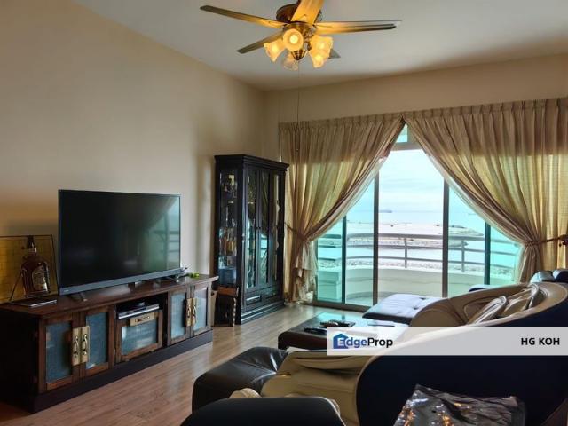 Condominium for sale in Malaka
