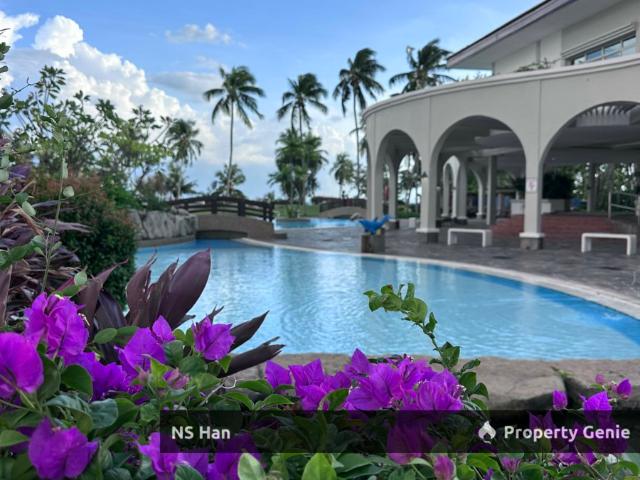Condominium for sale in Malaka