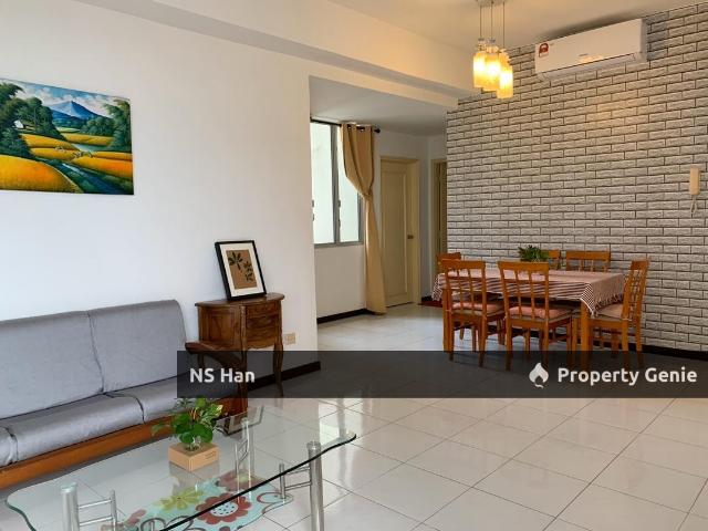 Condominium for sale in Malaka
