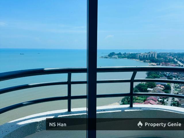 Condominium for sale in Malaka