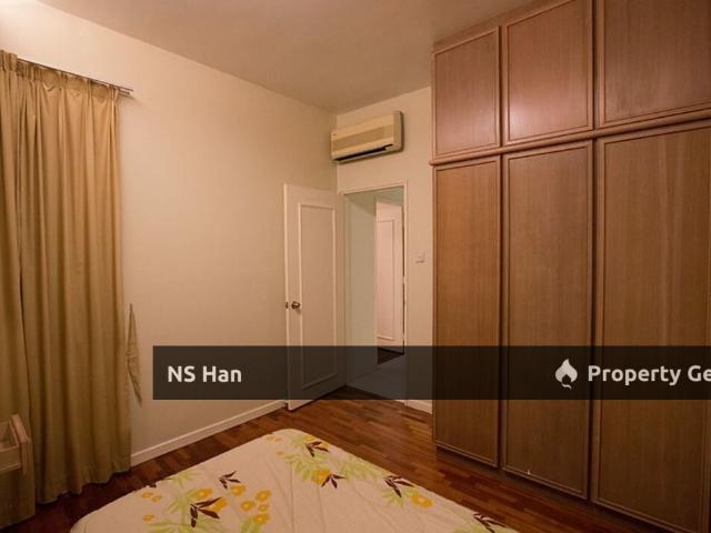 Condominium for sale in Malaka