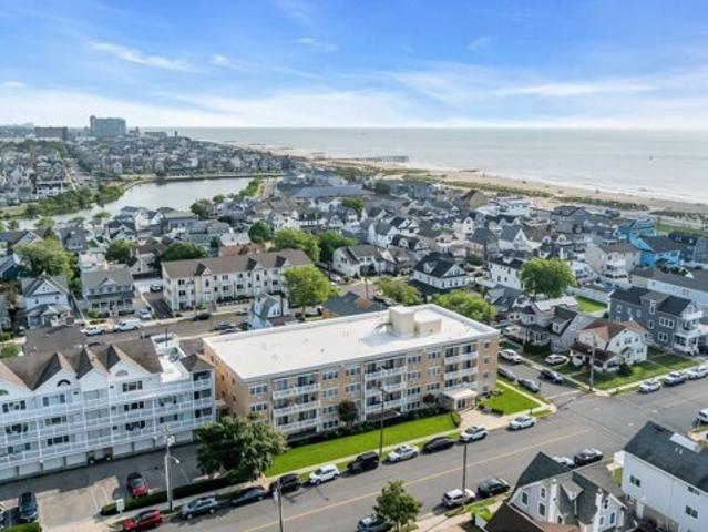 Condo for sale in Monmouth, New Jersey