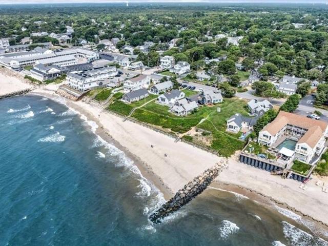Condo for sale in Dennis, Massachusetts