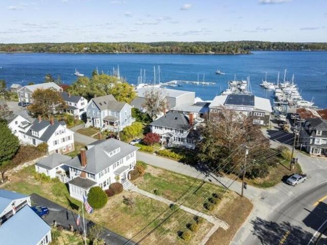 House for sale in Boothbay, Maine