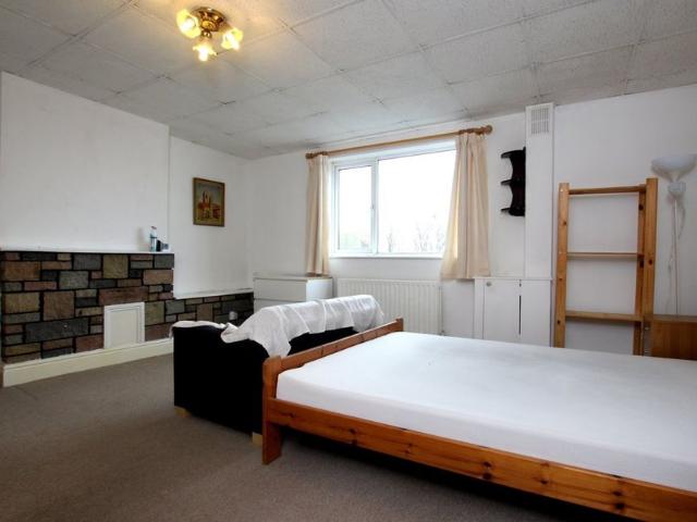 Studio for rent in Upper Knowle, Feckenham