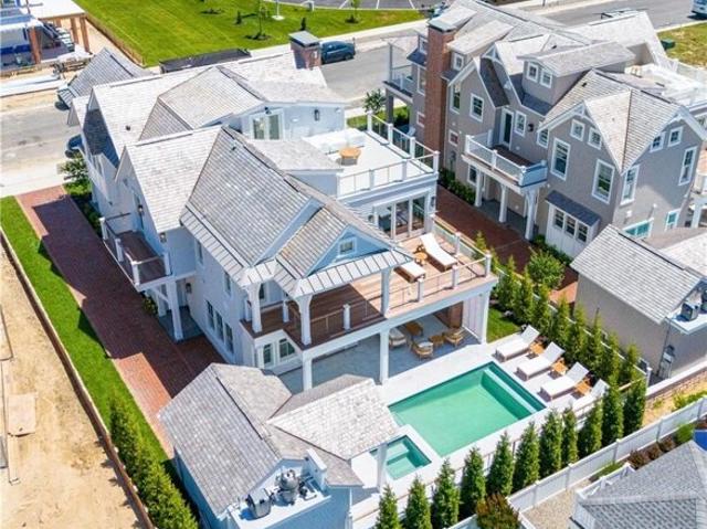 House for sale in Narragansett, Rhode Island