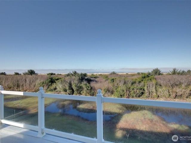 Condo for sale in Ocean Shores