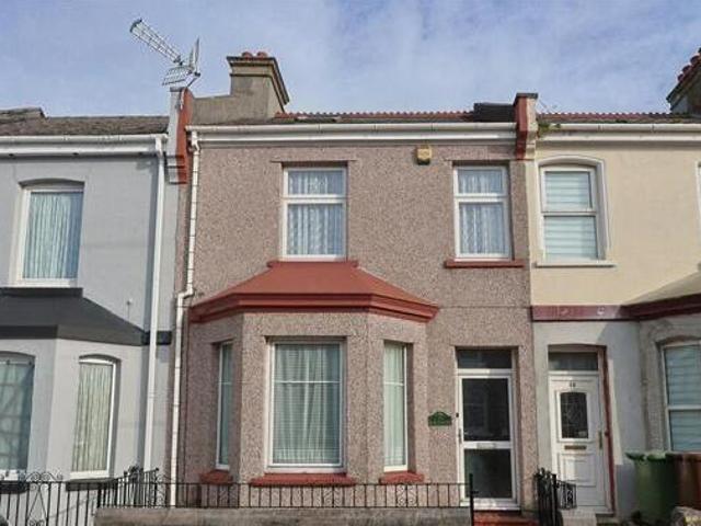 House for sale in Follaton, Strode