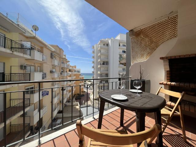 Apartamento alugar em Armação De Pêra, Faro