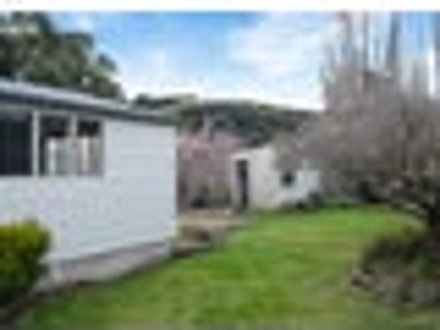 House for rent in Otakou
