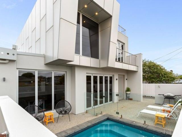 Townhouse for sale in Ocean Grove, Victoria