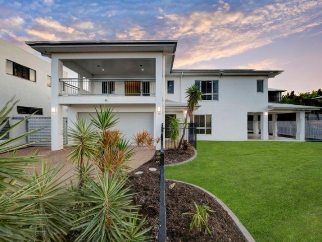 House for sale in Bushland Beach, Queensland