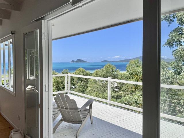 House for sale in Hideaway Bay, Queensland