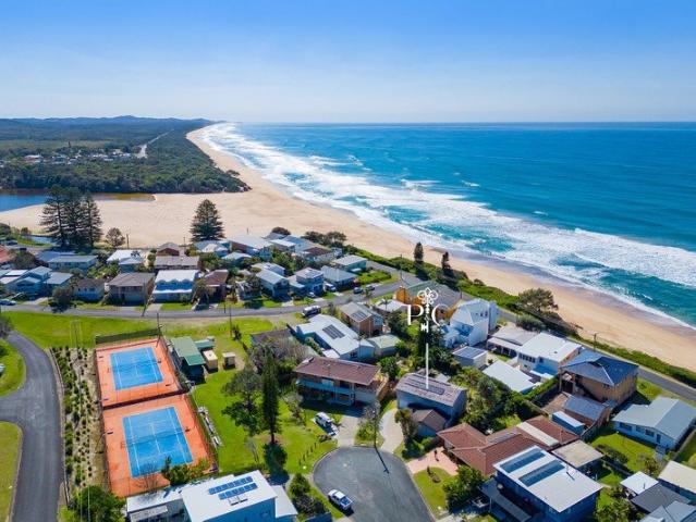 House for sale in Lake Cathie, New South Wales