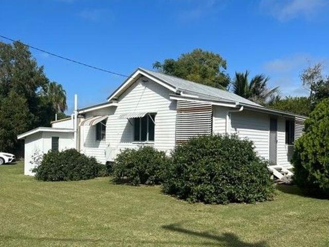 House for sale in Slade Point