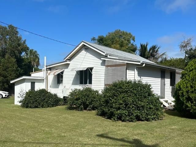 House for sale in Slade Point