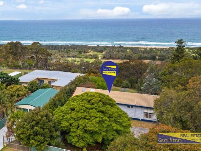 House for sale in Lakes Entrance, Victoria