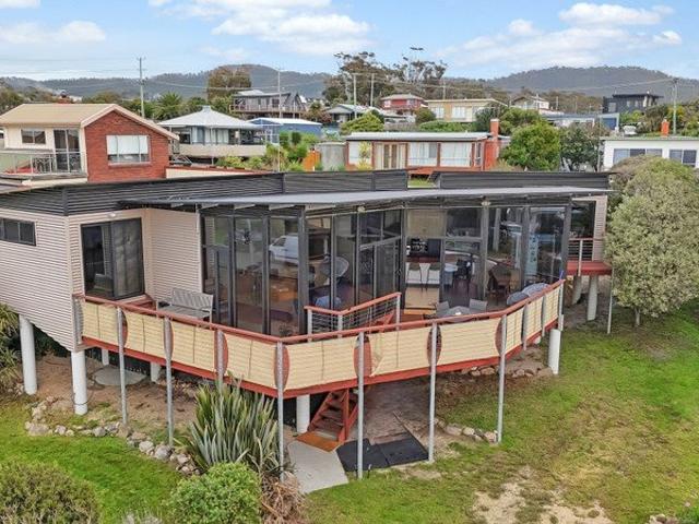 House for sale in Beaumaris, Tasmania