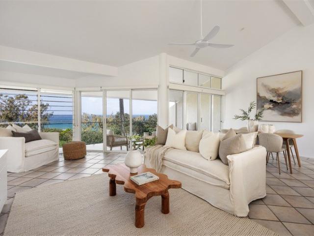 Townhouse for sale in Sunrise Beach, Queensland