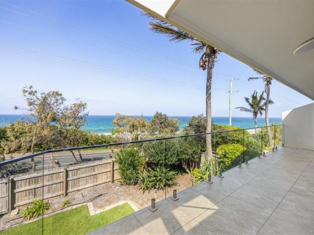 Townhouse for sale in Sunrise Beach, Queensland