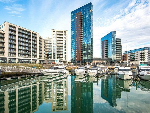 Apartment for rent in Ocean Village, Southampton