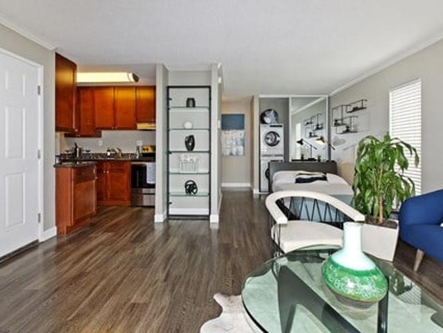 Apartment for rent in Pacifica