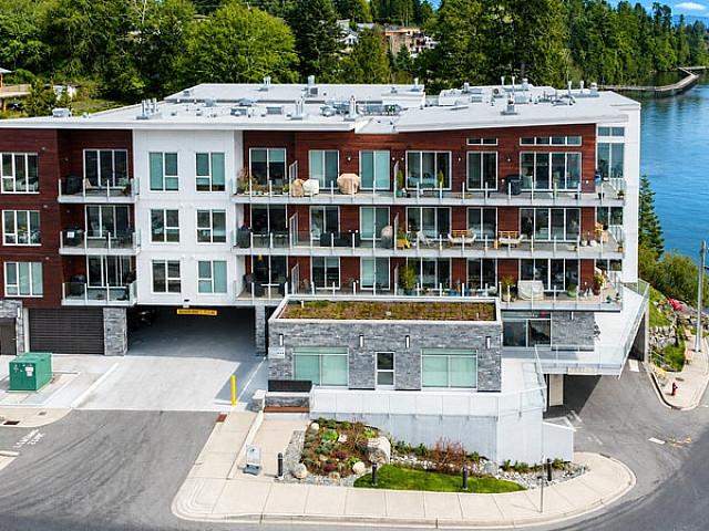 Condo for sale in British Columbia