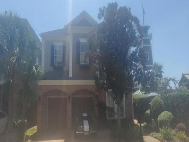House for sale in Lakeside, League City