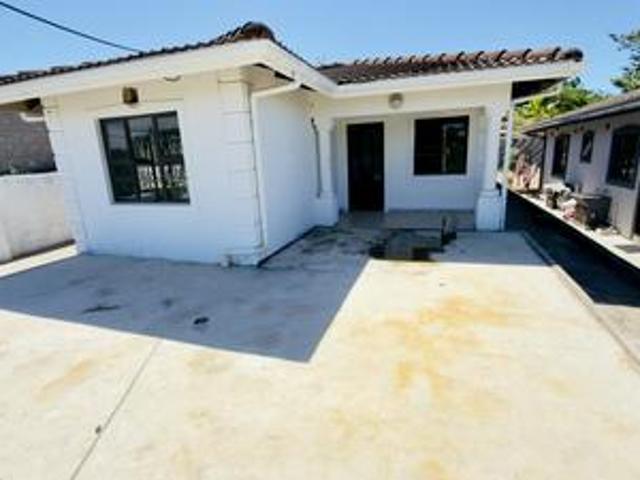 House for sale in Amanzimtoti, Kwazulu-natal