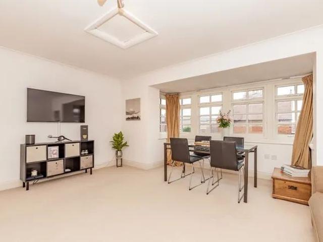 Apartment for rent in Caldecott, Dromore