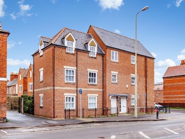 Apartment for rent in Caldecott, Dromore